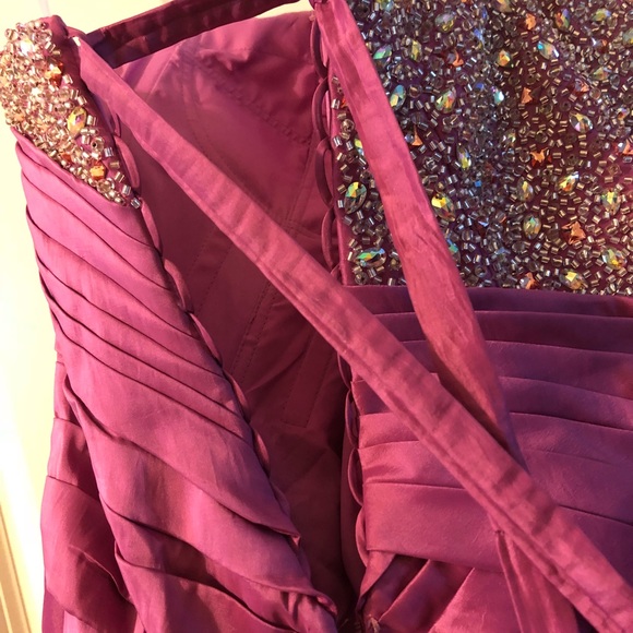 Prom/Ball/Elegant Dress - Picture 6 of 7